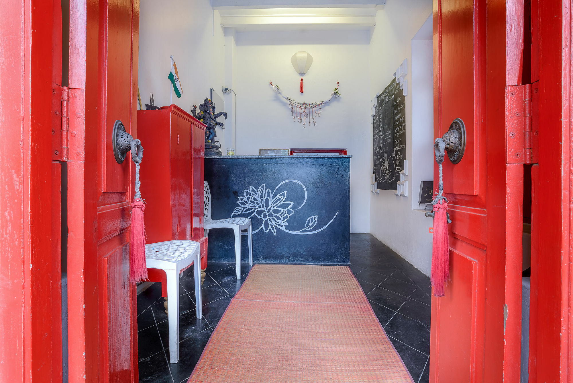Treebo Trip Red Lotus Heritage Puducherry Exterior foto